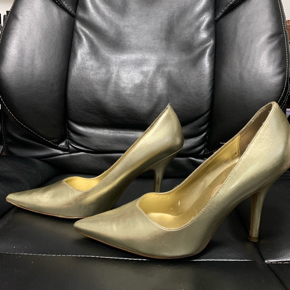 Golden matte heels